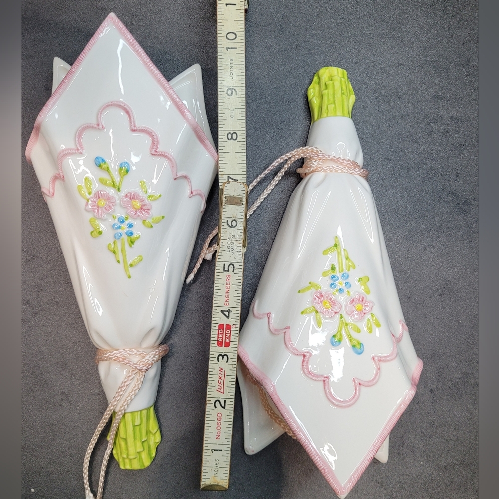 French Country Handkerchief Ceramic Floral Wall Pockets - Picture 8 of 15